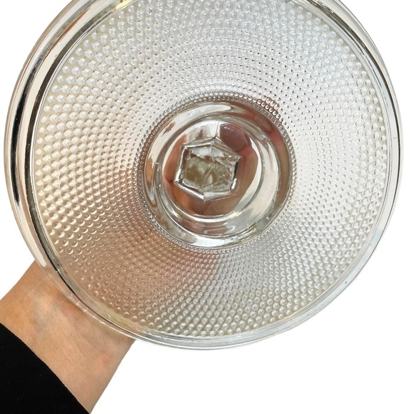 Vintage L.E.Smith Hobnail Glass Heart Handle Tray 🤍 - Picture 6 of 11